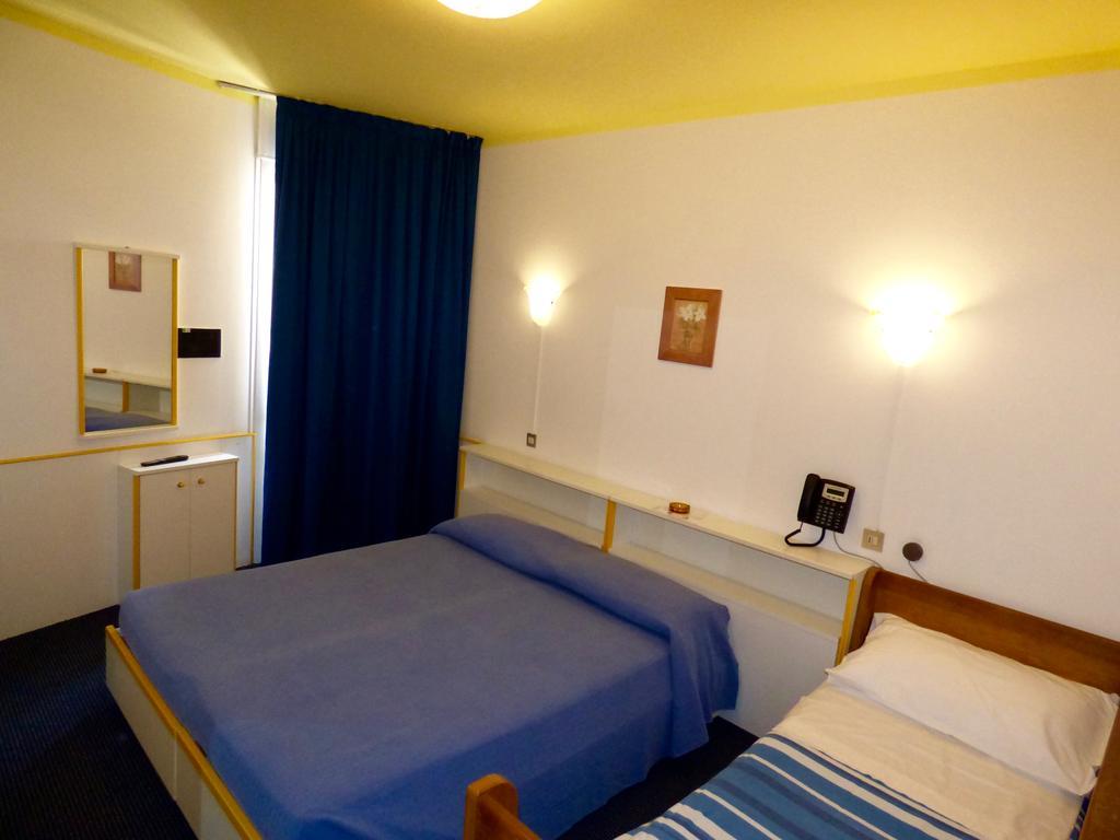 Mon Repos Hotell Lido di Jesolo Exteriör bild
