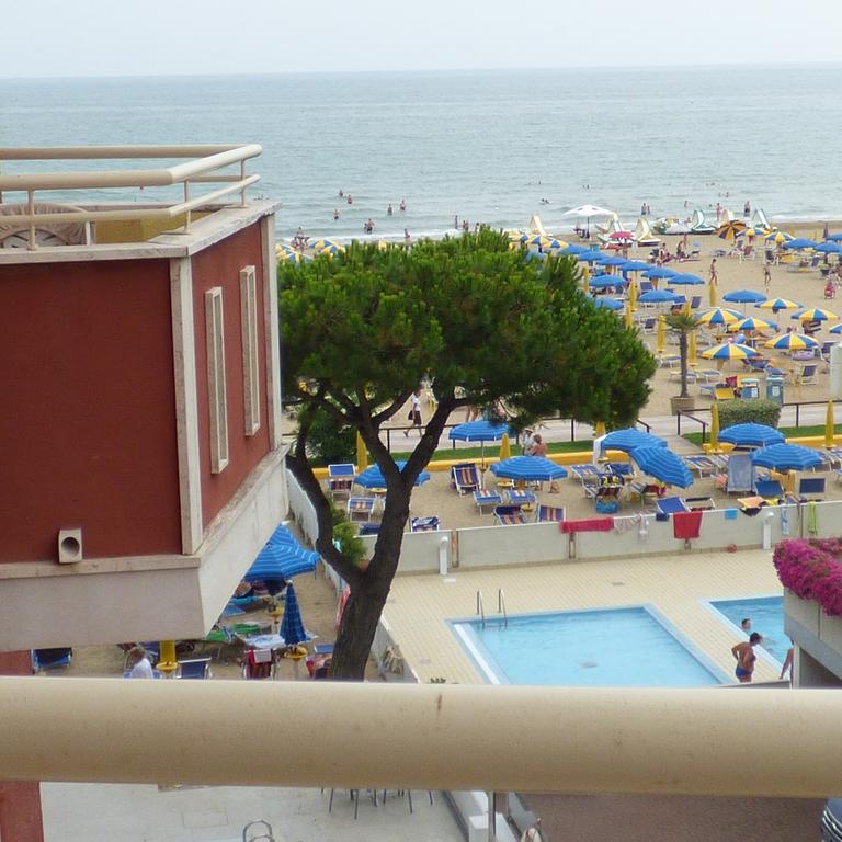 Mon Repos Hotell Lido di Jesolo Exteriör bild